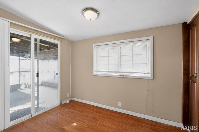 10436 Ewell Drive, St Louis, MO 63137