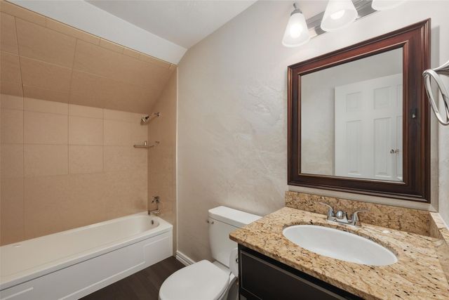 1231 Tiffany Lane, Lewisville, TX 75067