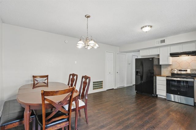 1231 Tiffany Lane, Lewisville, TX 75067