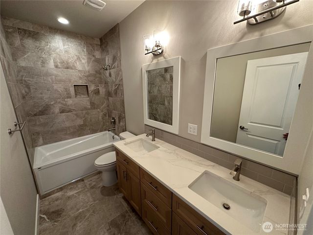 6841 Kyodi Court SE, Tumwater, WA 98501