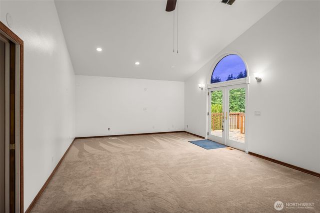 28713 207th Avenue SE, Kent, WA 98042