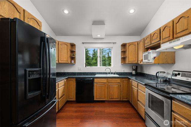 28713 207th Avenue SE, Kent, WA 98042