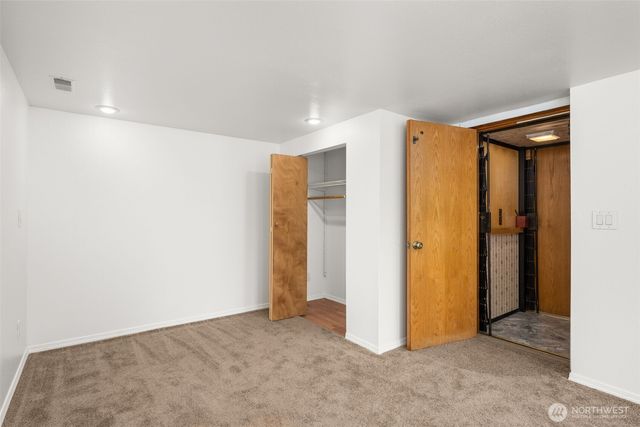 28713 207th Avenue SE, Kent, WA 98042