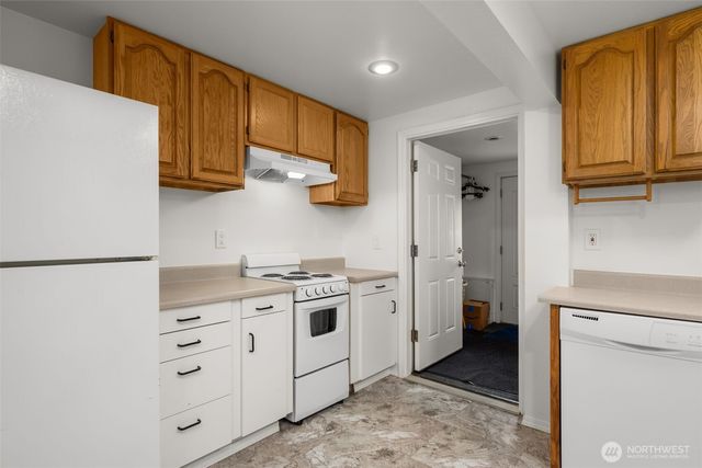 28713 207th Avenue SE, Kent, WA 98042