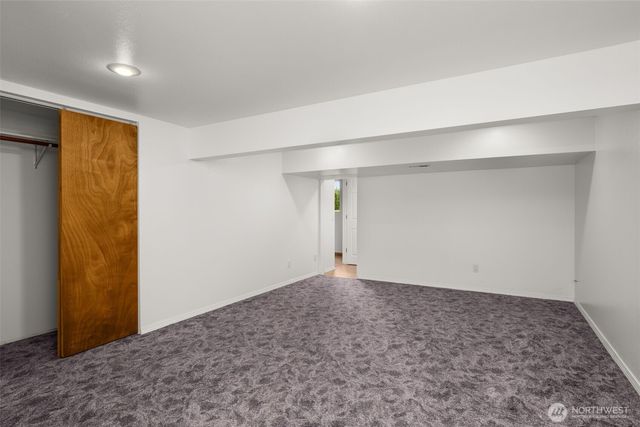 28713 207th Avenue SE, Kent, WA 98042