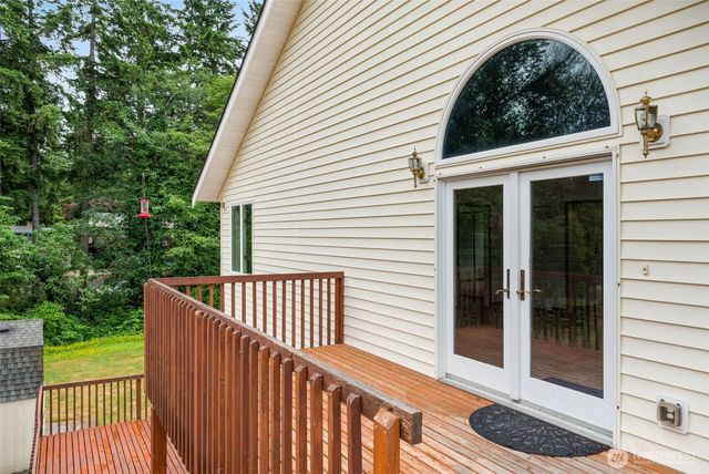 28713 207th Avenue SE, Kent, WA 98042