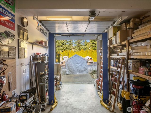 28713 207th Avenue SE, Kent, WA 98042