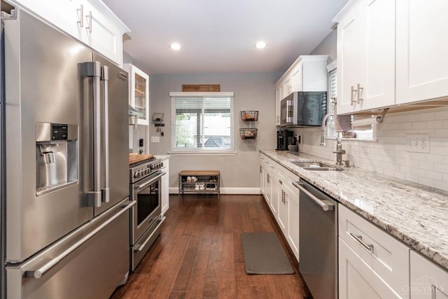 7086 Shawnee Run Road, Madeira, OH 45243