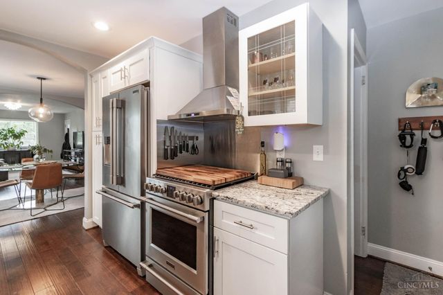7086 Shawnee Run Road, Madeira, OH 45243