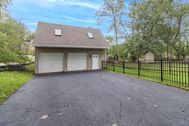 7086 Shawnee Run Road, Madeira, OH 45243