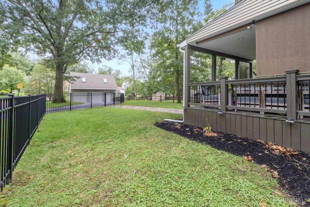 7086 Shawnee Run Road, Madeira, OH 45243