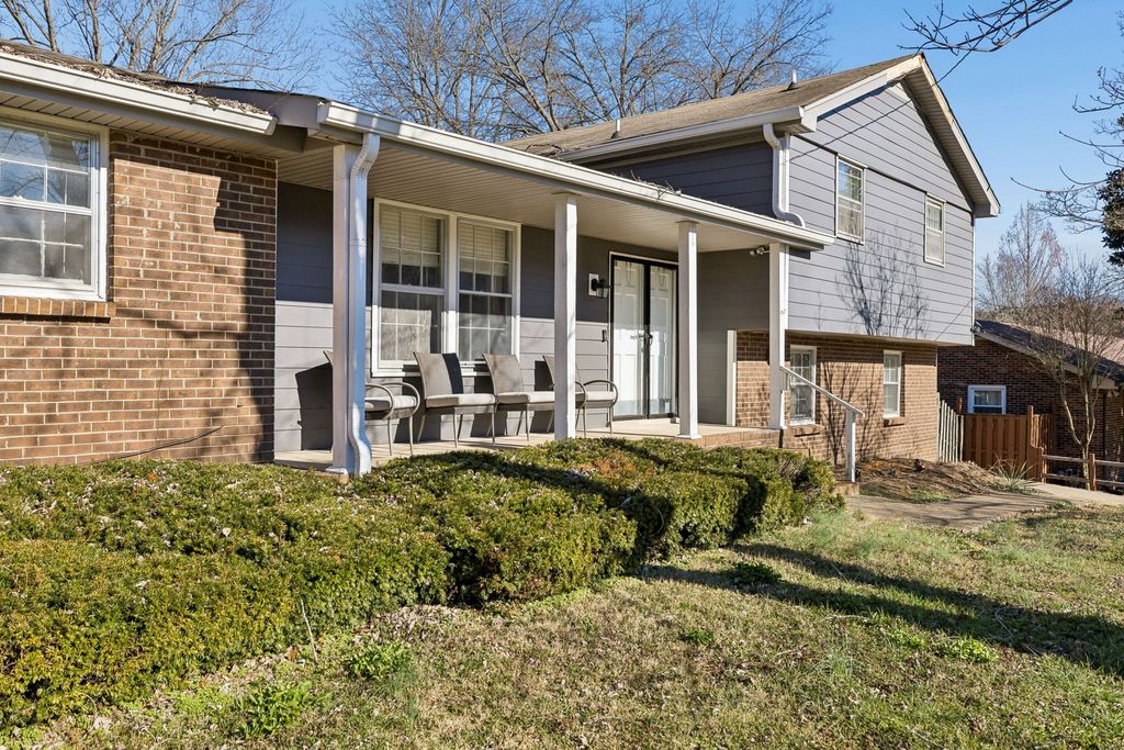 524 Michele Dr, Antioch, TN 37013