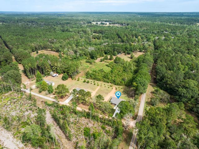 6 Millie Lott Rd., Sumrall, MS 39482