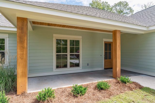 6 Millie Lott Rd., Sumrall, MS 39482