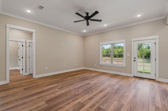 6 Millie Lott Rd., Sumrall, MS 39482