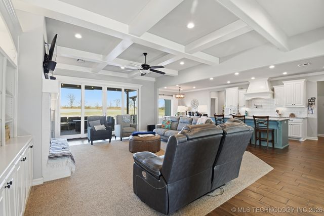 7657 E 166th Street N, Collinsville, OK 74021