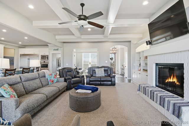 7657 E 166th Street N, Collinsville, OK 74021