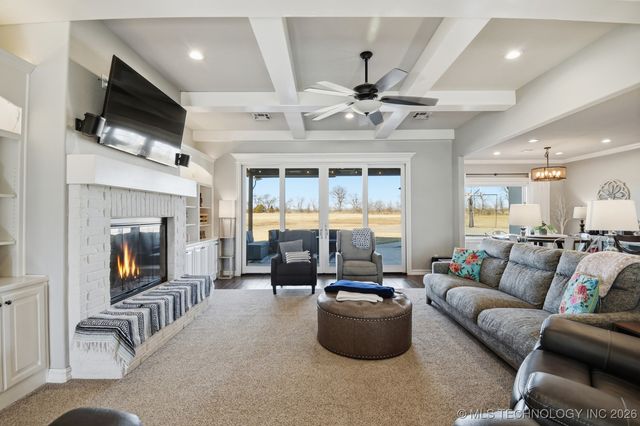 7657 E 166th Street N, Collinsville, OK 74021