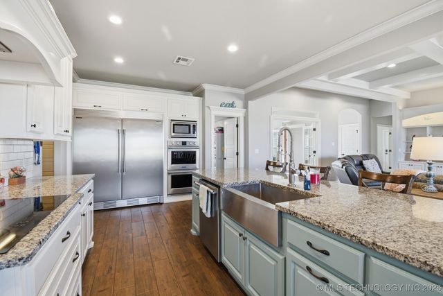 7657 E 166th Street N, Collinsville, OK 74021