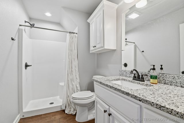 7657 E 166th Street N, Collinsville, OK 74021