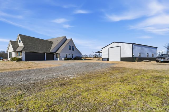 7657 E 166th Street N, Collinsville, OK 74021