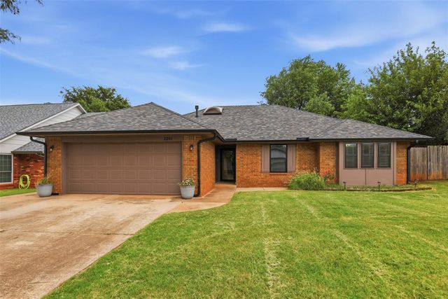 2201 Summer Way Lane, Edmond, OK 73013