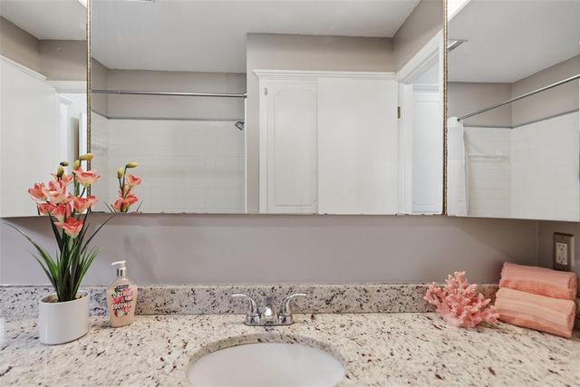 2201 Summer Way Lane, Edmond, OK 73013