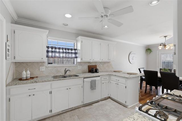 2201 Summer Way Lane, Edmond, OK 73013
