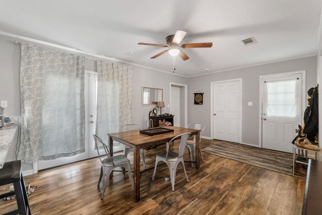 112 Lamar Ave., Hattiesburg, MS 39402