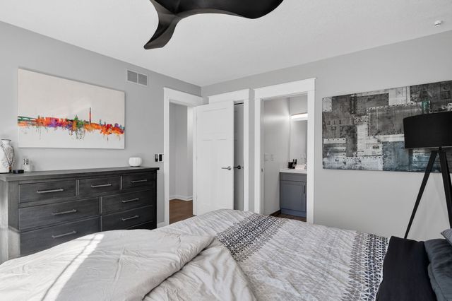 3877 92nd Drive, Urbandale, IA 50322