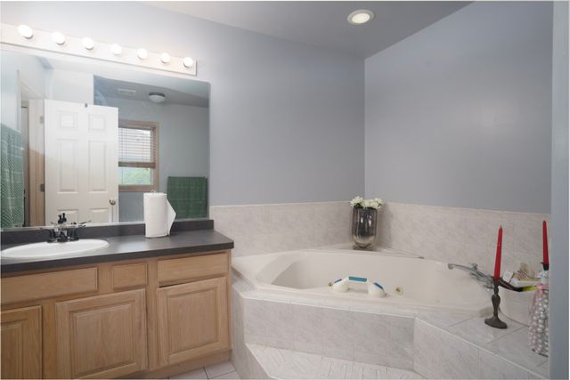 22021 Neptune Lane, Richton Park, IL 60471
