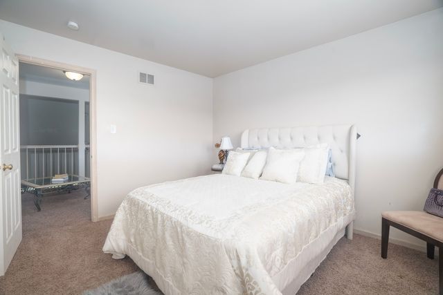 22021 Neptune Lane, Richton Park, IL 60471