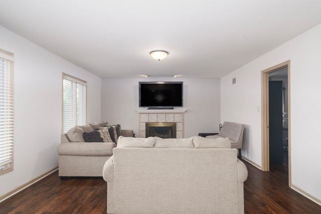 22021 Neptune Lane, Richton Park, IL 60471