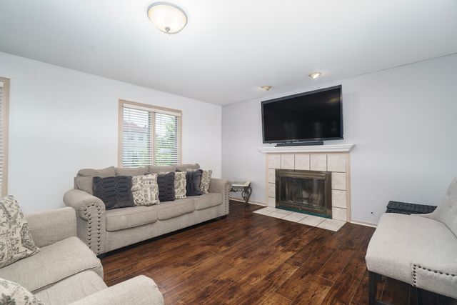 22021 Neptune Lane, Richton Park, IL 60471