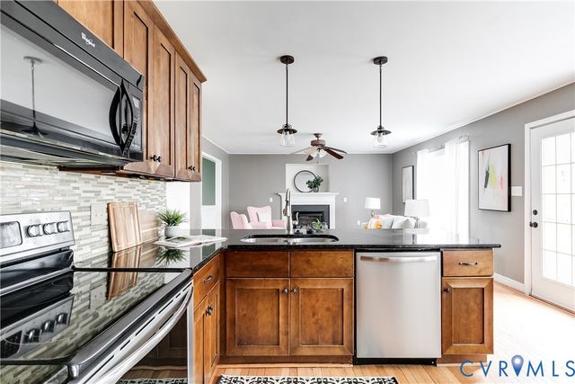 9371 Deerlake Dr, New Kent, VA 23124