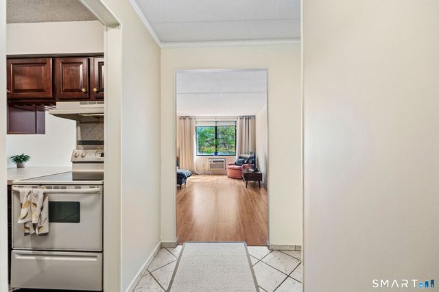 1535 East Putnam Avenue 307, Greenwich, CT 06870