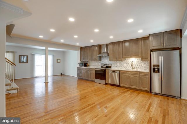 5772 CROWNLEIGH CT, Burke, VA 22015