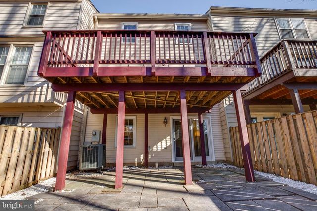 5772 CROWNLEIGH CT, Burke, VA 22015