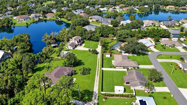 735 SCOTT LAKE VILLAGE S, Lakeland, FL 33813