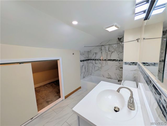 591 Longmeadow Road, Amherst, NY 14226