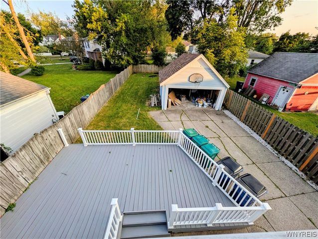 591 Longmeadow Road, Amherst, NY 14226