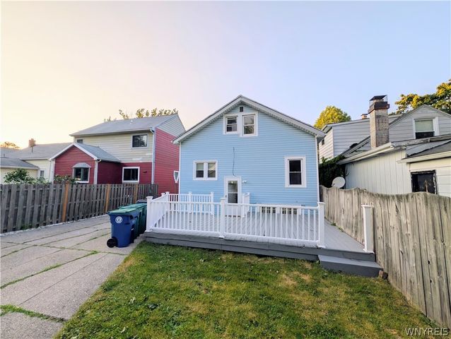 591 Longmeadow Road, Amherst, NY 14226