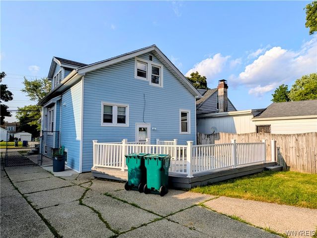 591 Longmeadow Road, Amherst, NY 14226