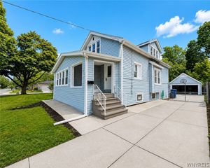 591 Longmeadow Road, Amherst, NY 14226