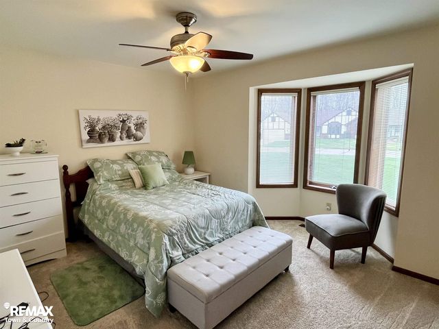 6112 Oak Creek Drive, Swartz Creek, MI 48473