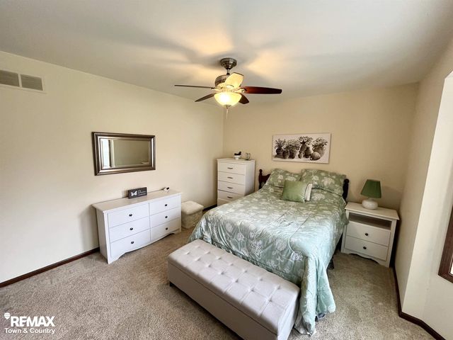 6112 Oak Creek Drive, Swartz Creek, MI 48473