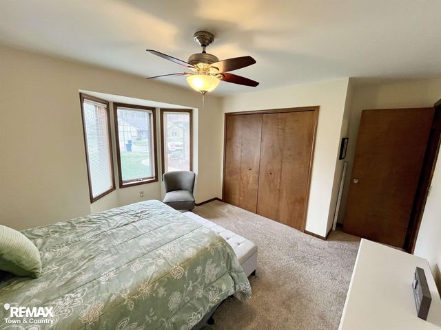 6112 Oak Creek Drive, Swartz Creek, MI 48473