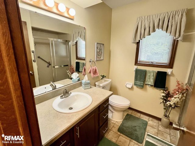 6112 Oak Creek Drive, Swartz Creek, MI 48473