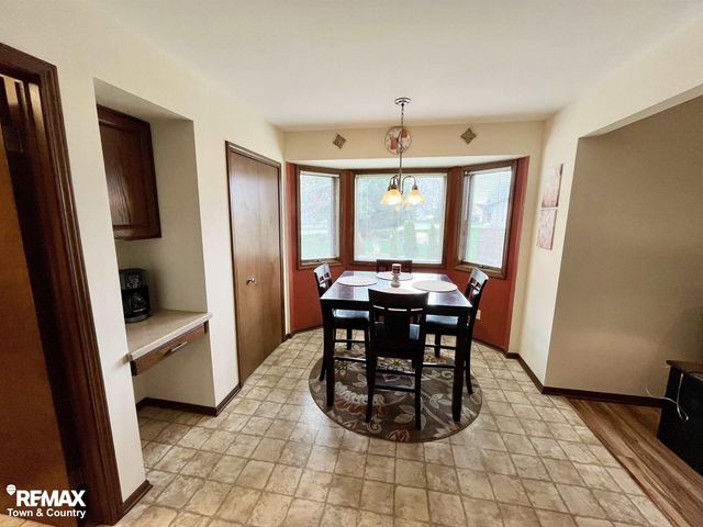 6112 Oak Creek Drive, Swartz Creek, MI 48473