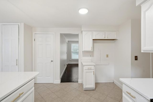 3282 South Cove Court, Deerfield Twp., OH 45039